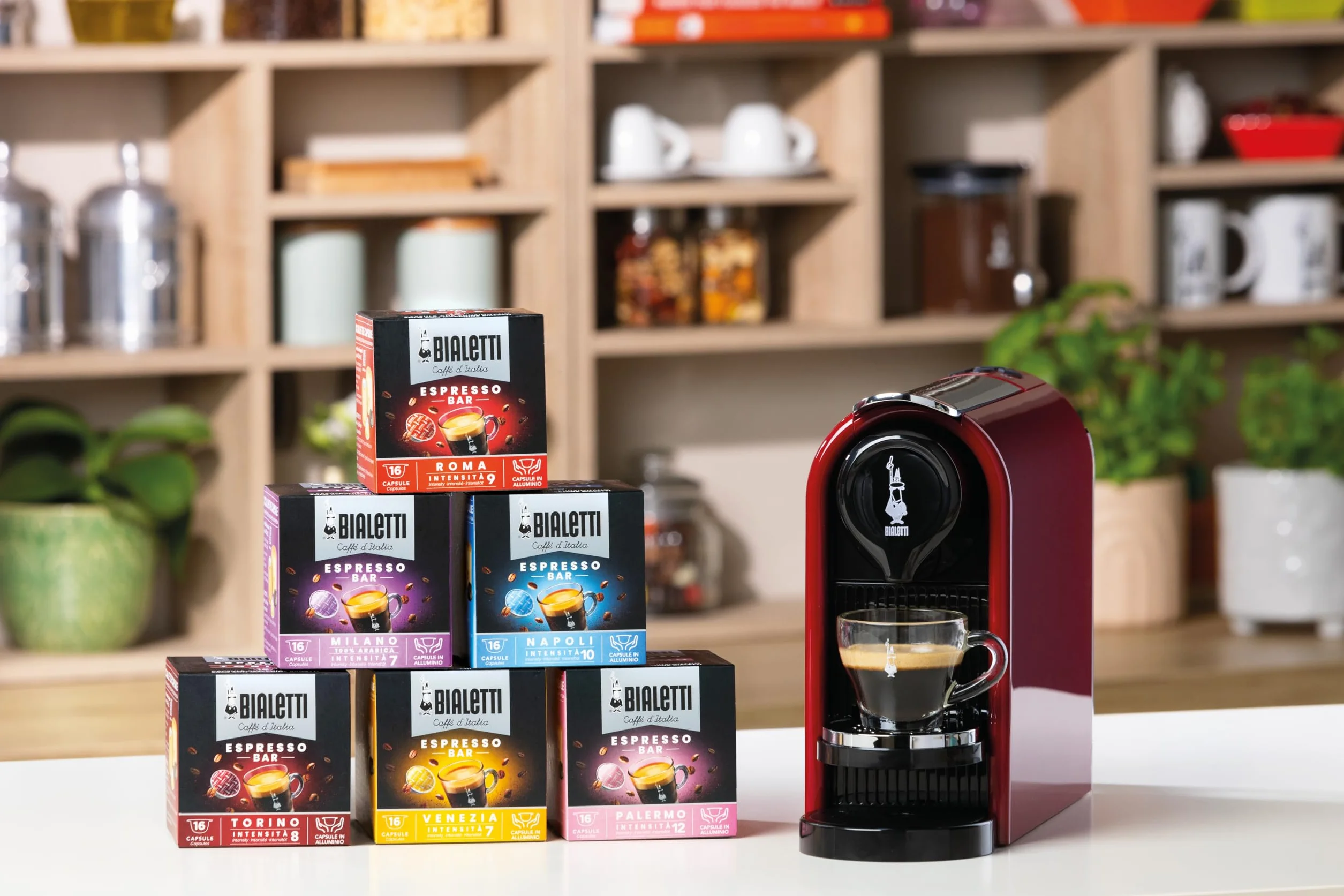 Bialetti Gioia Plus, Macchina Caffè Espresso Alluminio, 48 Capsule Incluse, Rosso