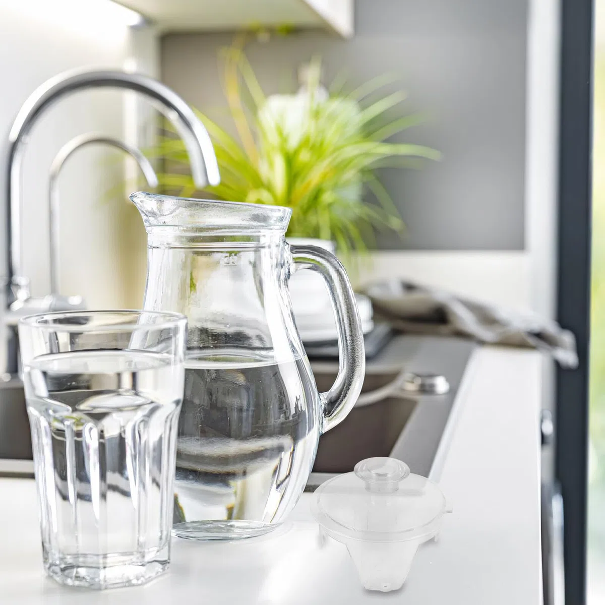 MAGICLULU Coperchio per Caraffa in Vetro e Bottiglia d'Acqua, Tappo Sostitutivo per Brocche Protezione Antipolvere, Design Compatibile Diversi Contenitori per Bevande, Uso Domestico e Feste