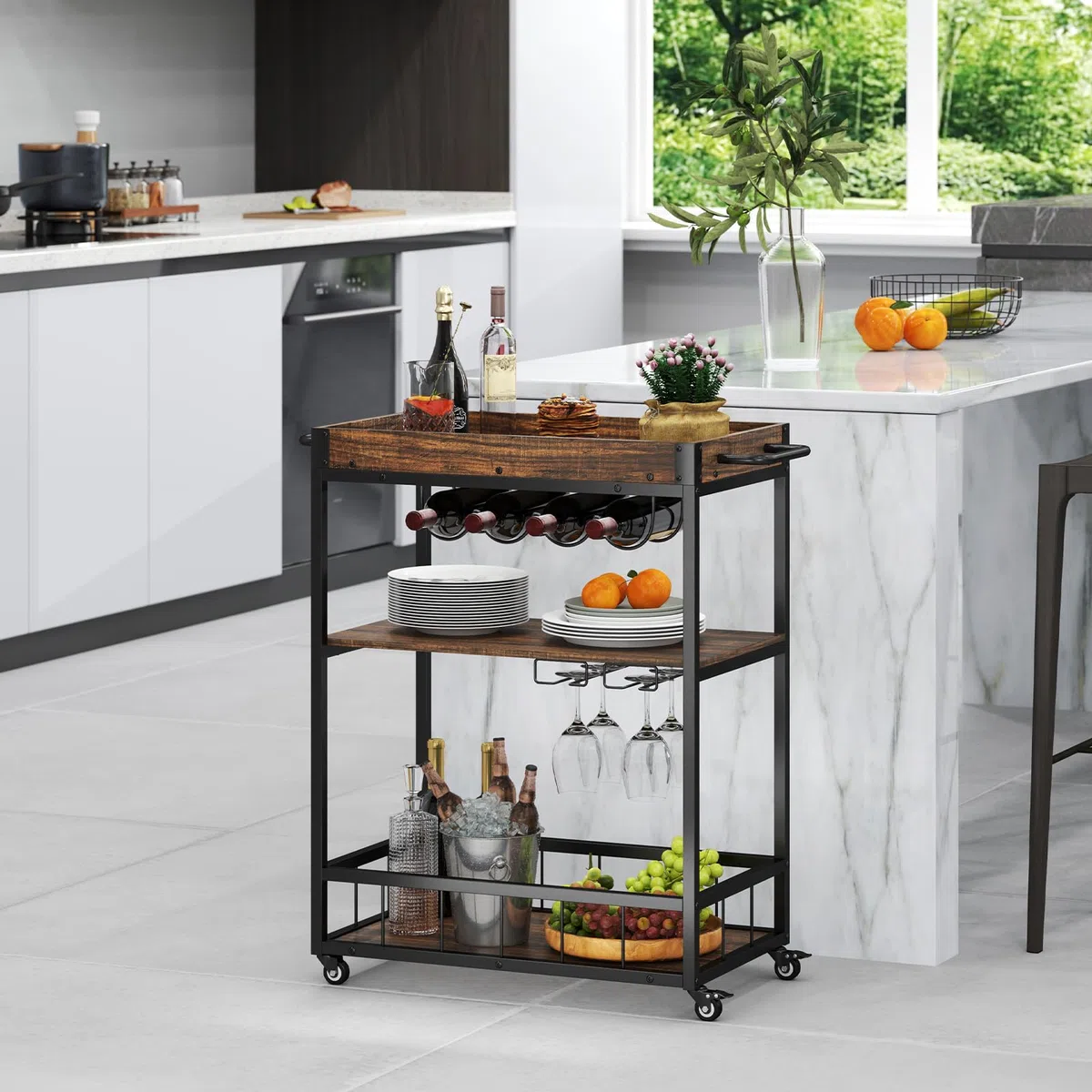 GIANTEX Carrello Bar con Ruote Bloccabili, 3 Livelli, Vassoio Rimovibile, Armadietto per Vino e Portabicchieri, 84x40x90 cm, Marrone