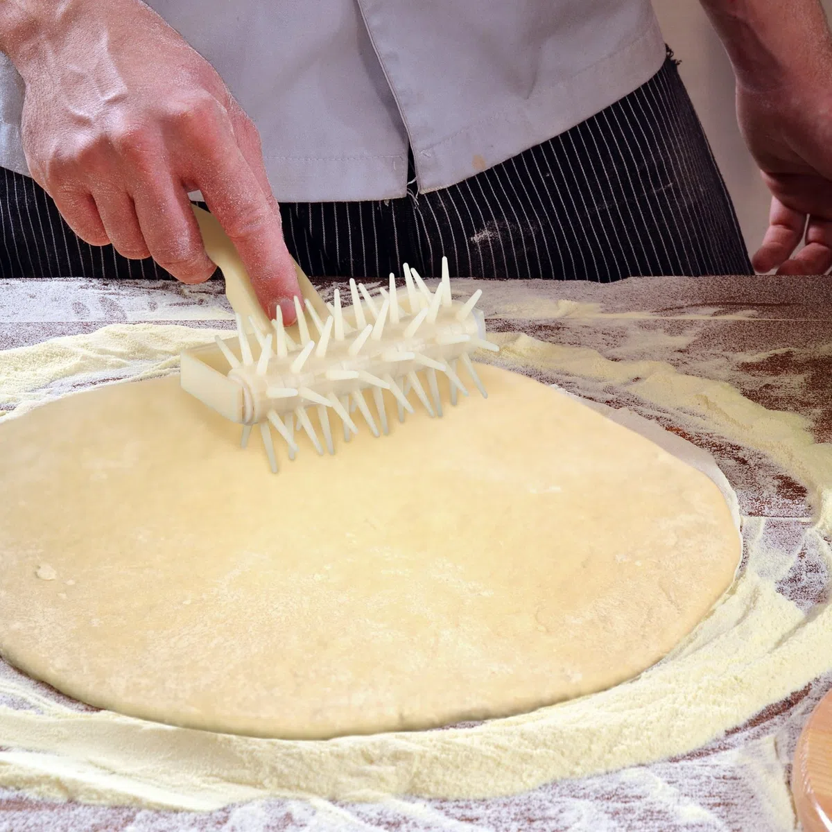 ORBLUE Bucasfoglia, Aiuta a Cuocere Uniformemente Pizza con Crosta Fine e Previene Bruciature all'Impasto (pacco da 1)