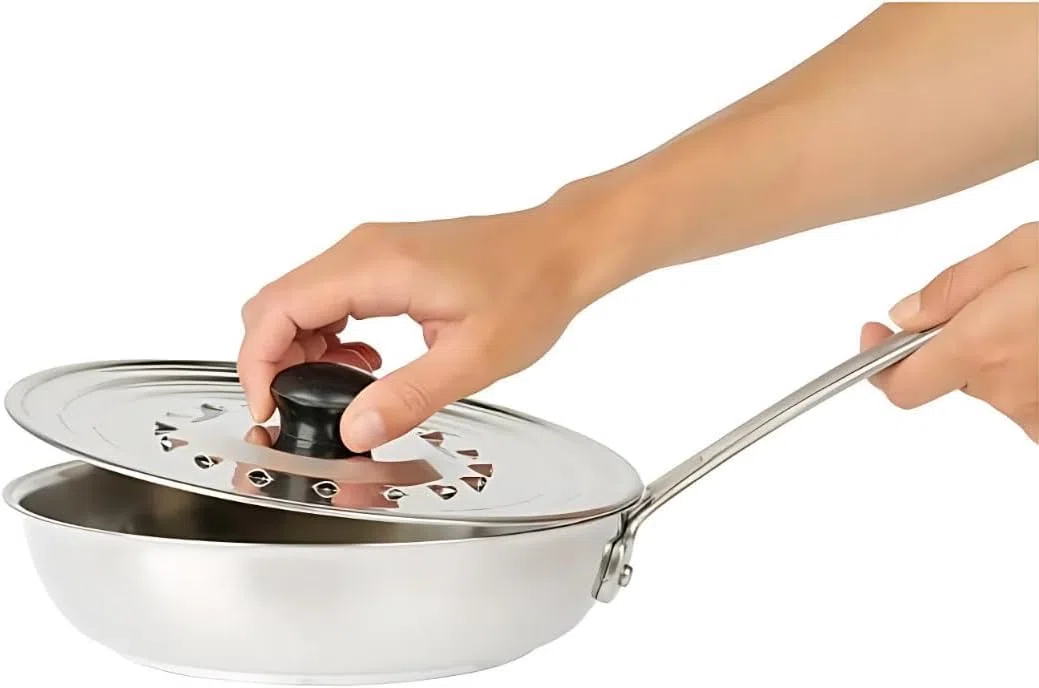 PARENCE.- Coperchio universale in acciaio inox 28-30-32 cm – Coperchio per pentole e padelle con fori di ventilazione e manico ergonomico – Grandi dimensioni e alta resistenza
