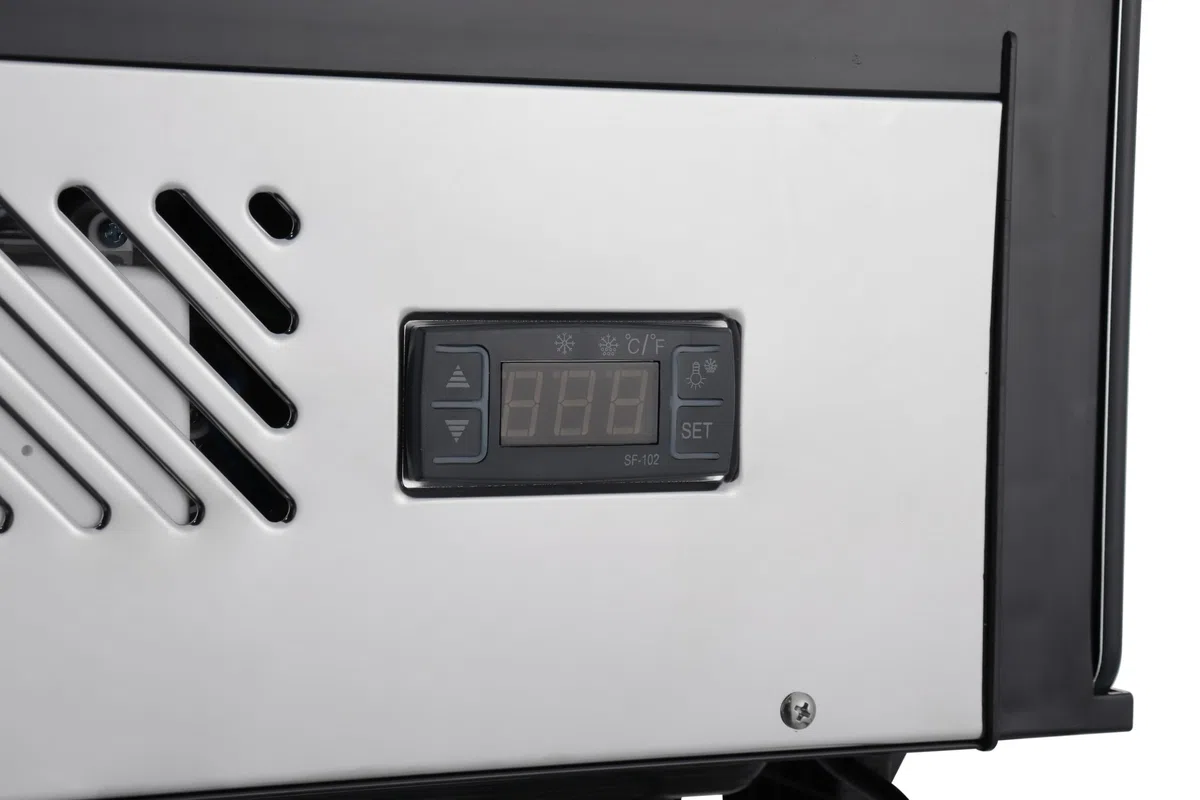 METRO Professional Vetrina refrigerata orizzontale GCV1200R, acciaio inox/vetro, 207 L, raffreddamento ventilato, 400 W, 2 ripiani, argento/nero